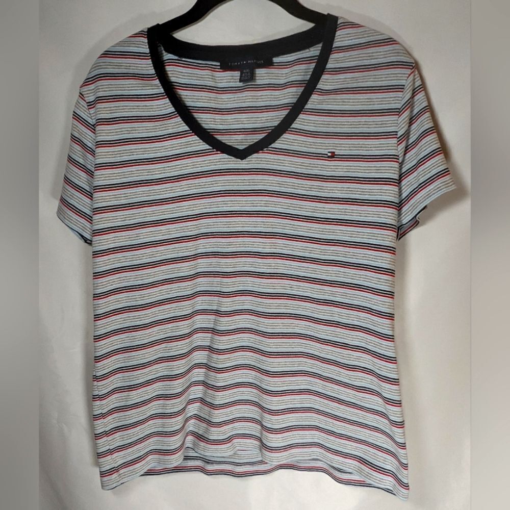 Tommy Hilfiger V-Neck White, Red & Blue Striped T-Shirt 100% Cotton Size XL